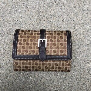 NINE & COMPANY Trifold Wallet Faux Leather Brown Buckle Money​​​​